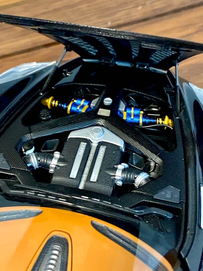 AUTOart 1/18 アストンマーチンONE-77 （ブラック）【中古品】