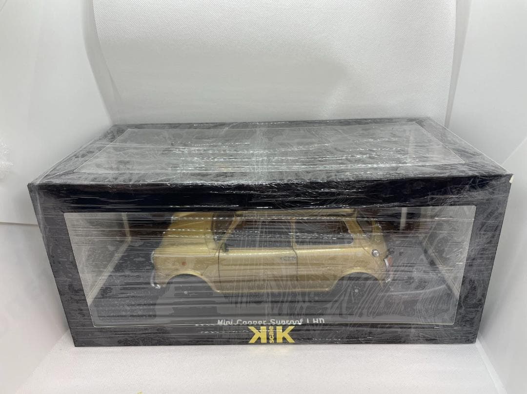 305-052 KK 1/12 ミニ クーパー Sunroof LHD