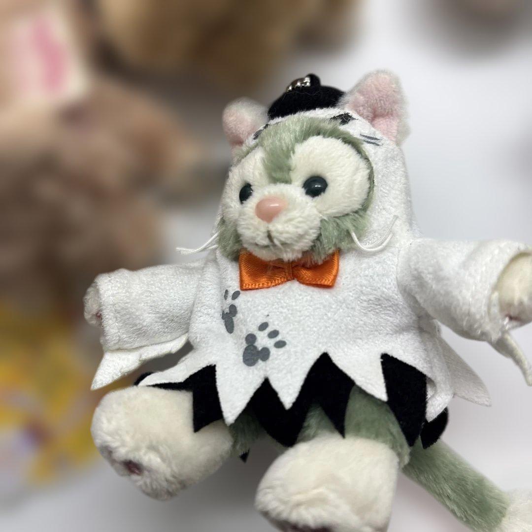 新品未使用タグ付き Disne ディズニー ジェラトーニ ぬいぐるみバッジ