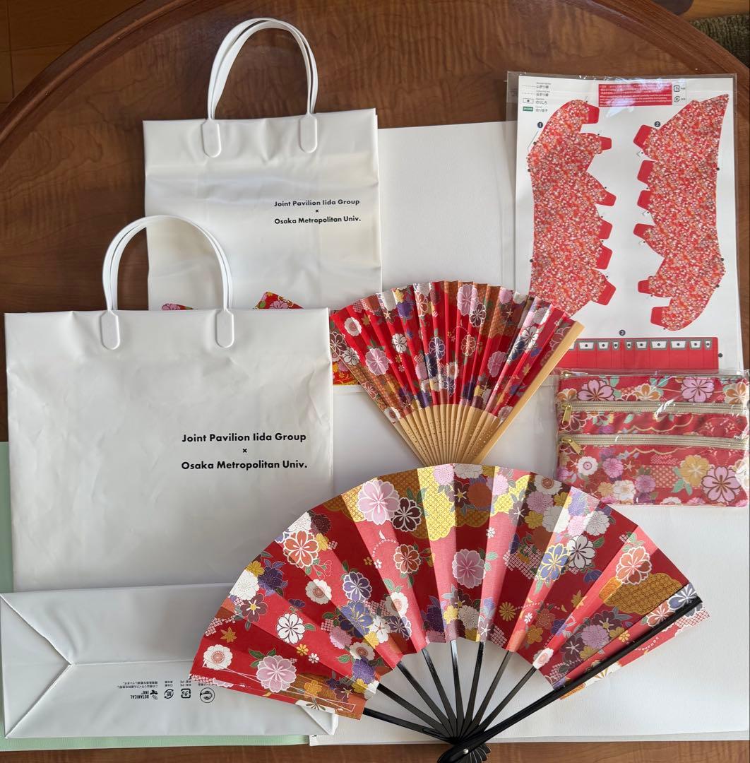 2025大阪万博 飯田グループパビリオン限定6点セット 貯金箱・ポーチ・扇子他