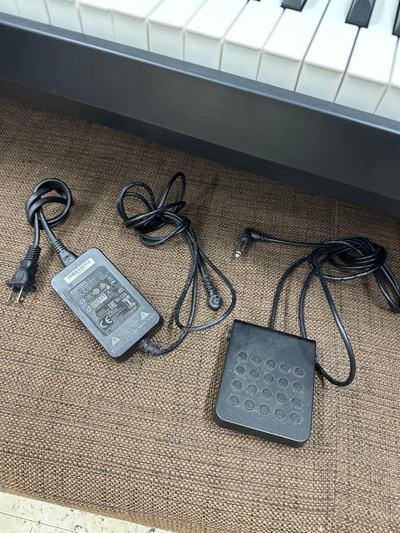 ④ CASIO PRIVIA PX-160BK 電子ピアノ ペダル付き