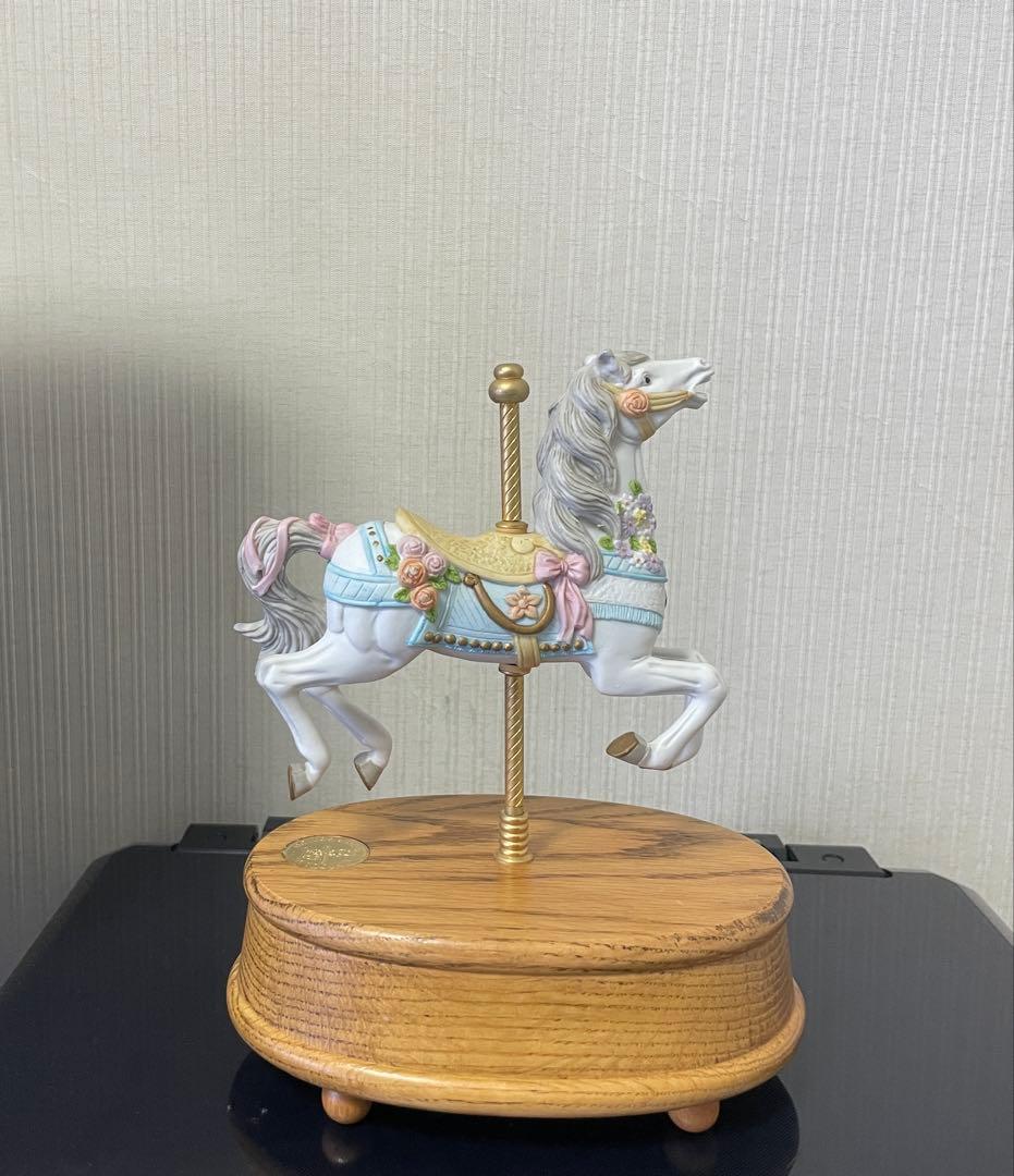 カルーセルコレクション　回転木馬オルゴール　レトロ　アンティーク