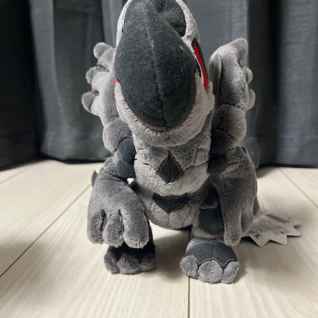 レシラム　ゼクロム　ぬいぐるみ2体セット