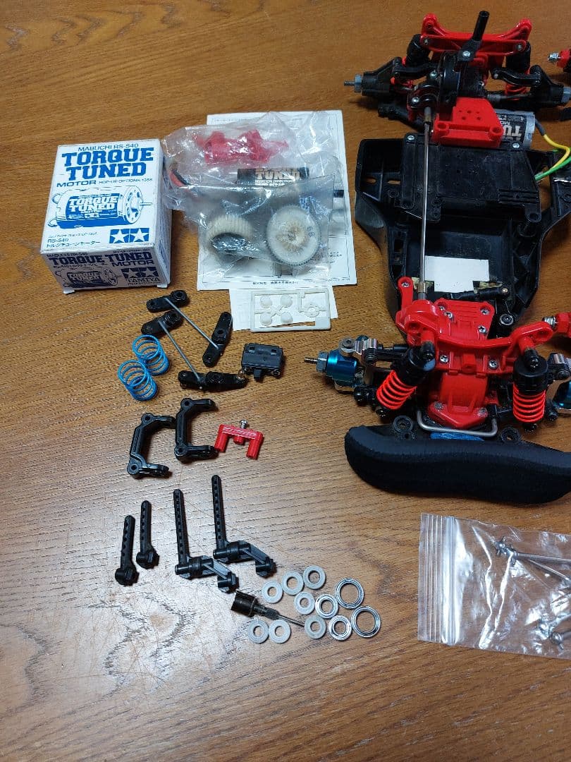 1/10ラジコン　TA-01 TA-02シャーシ2台 オプションパーツ多数