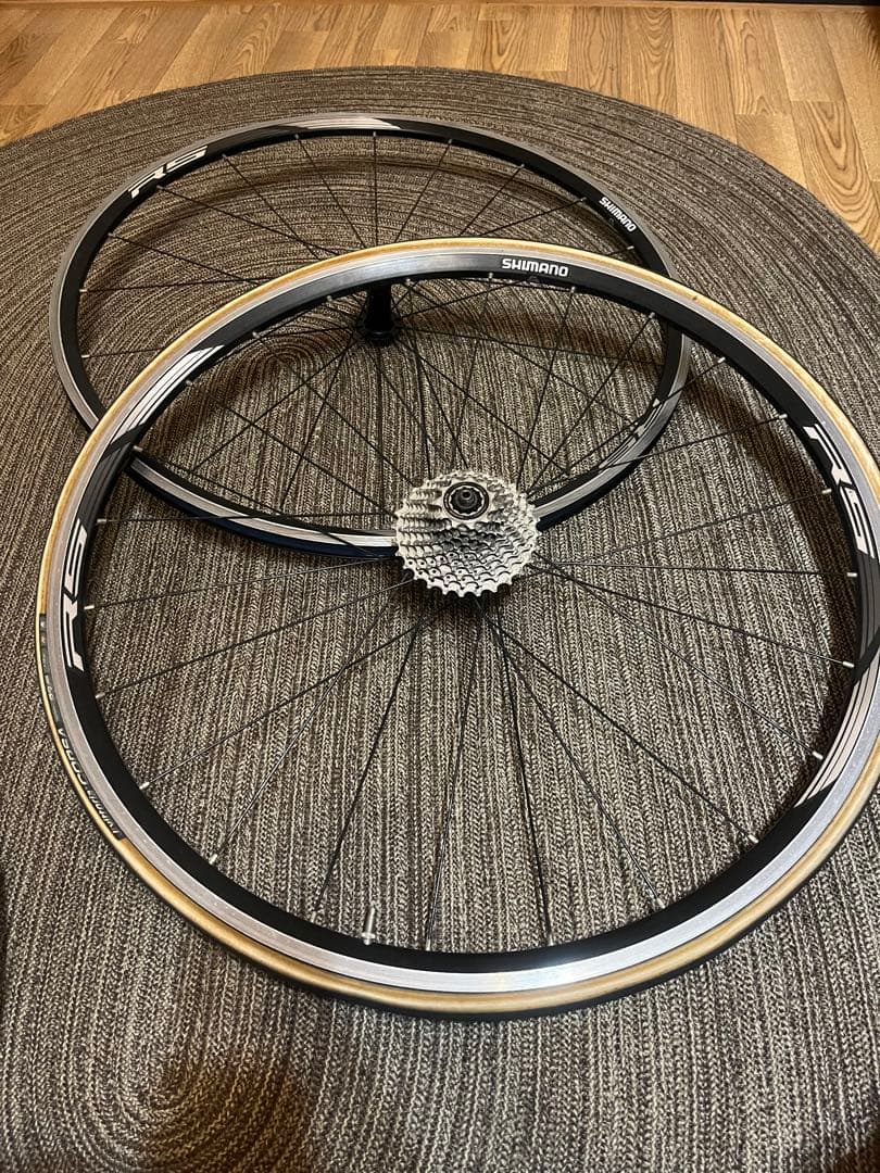 SHIMANO RS 前輪　後輪