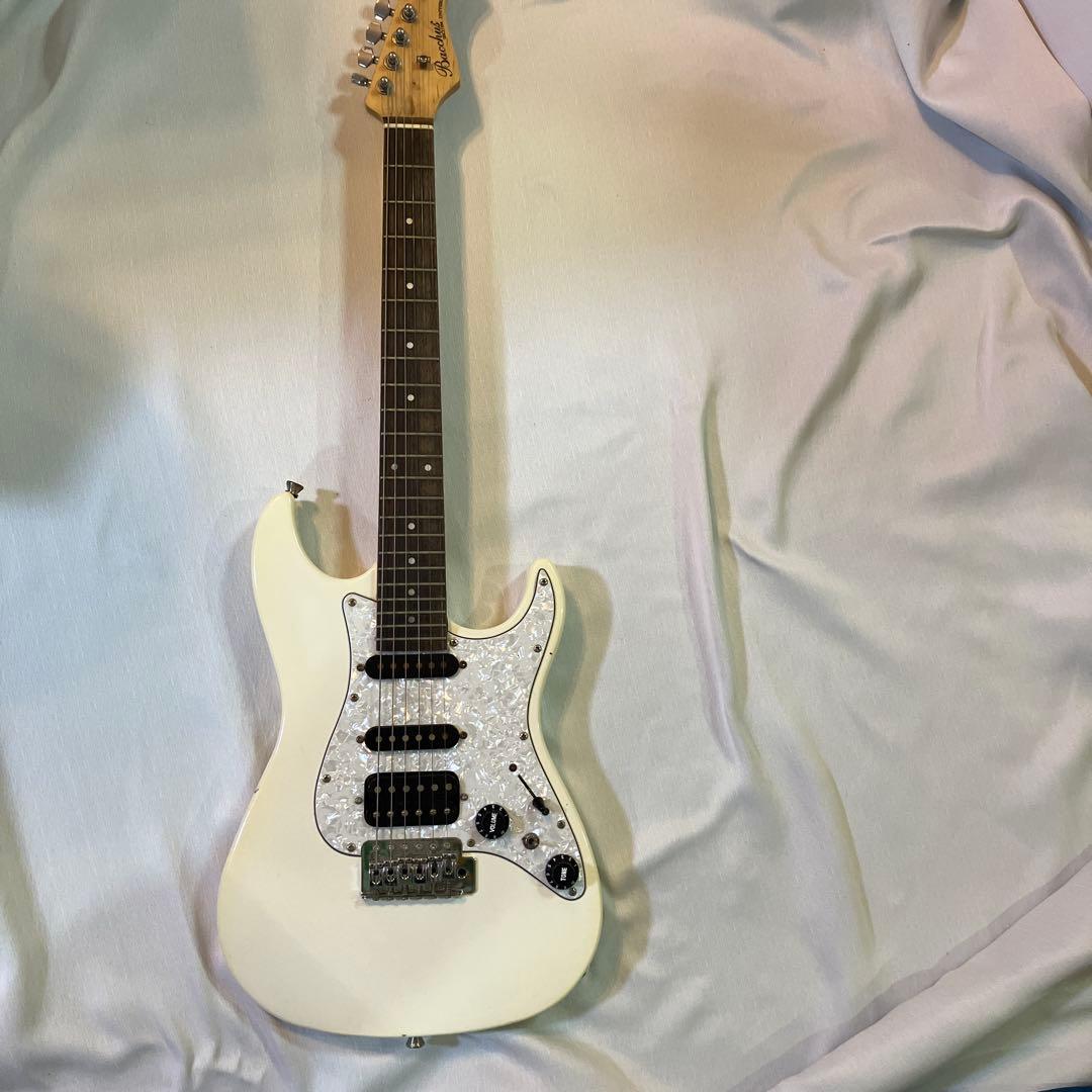 Bacchus エレキギター ホワイト