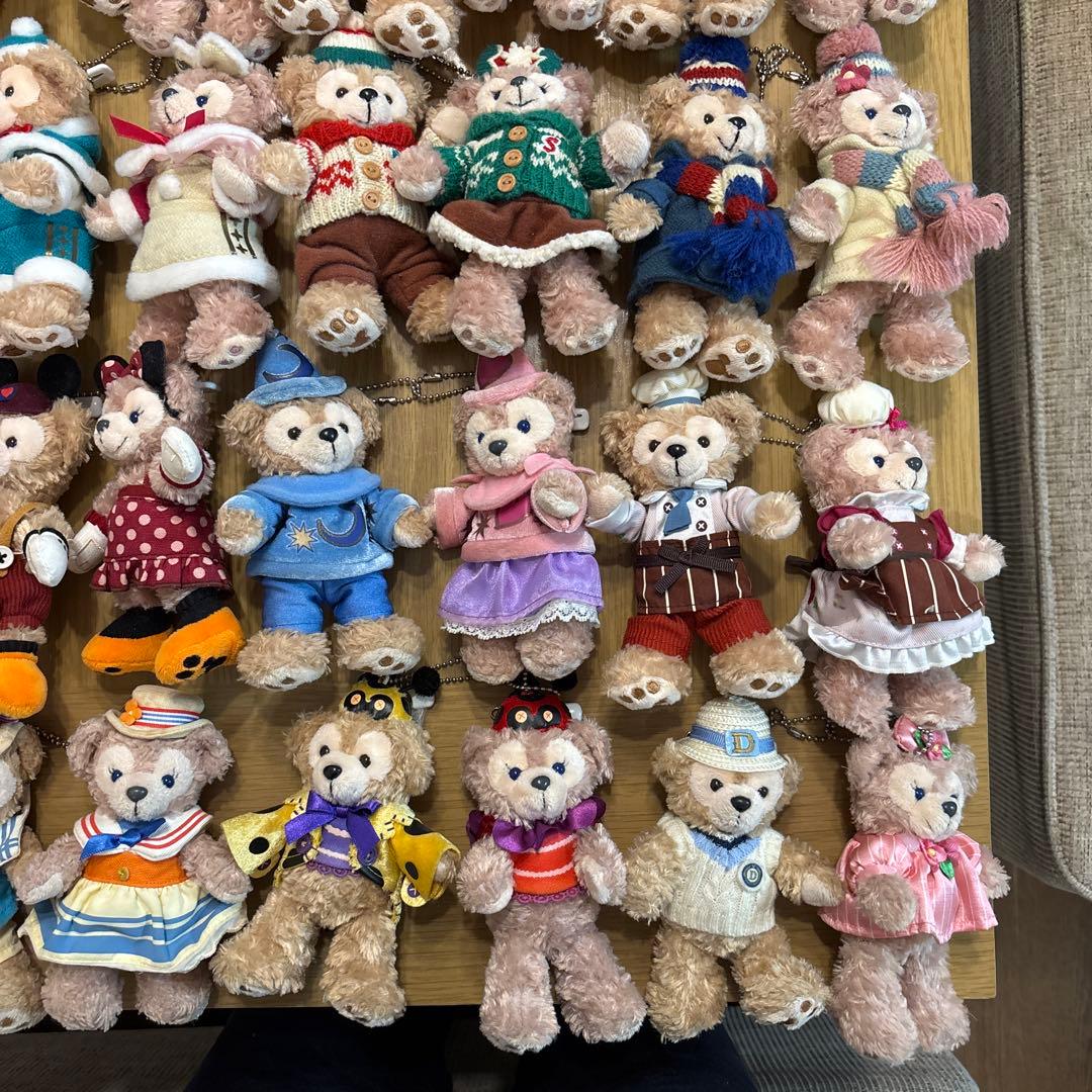 ダッフィーシェリーメイぬいぐるみバッチ52点セット