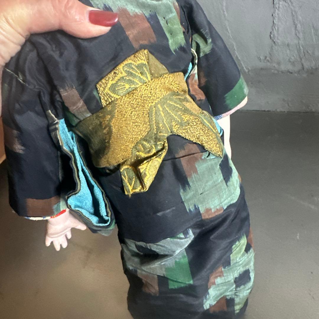 ヴィンテージ　市松人形 男の子　黒と緑の模様