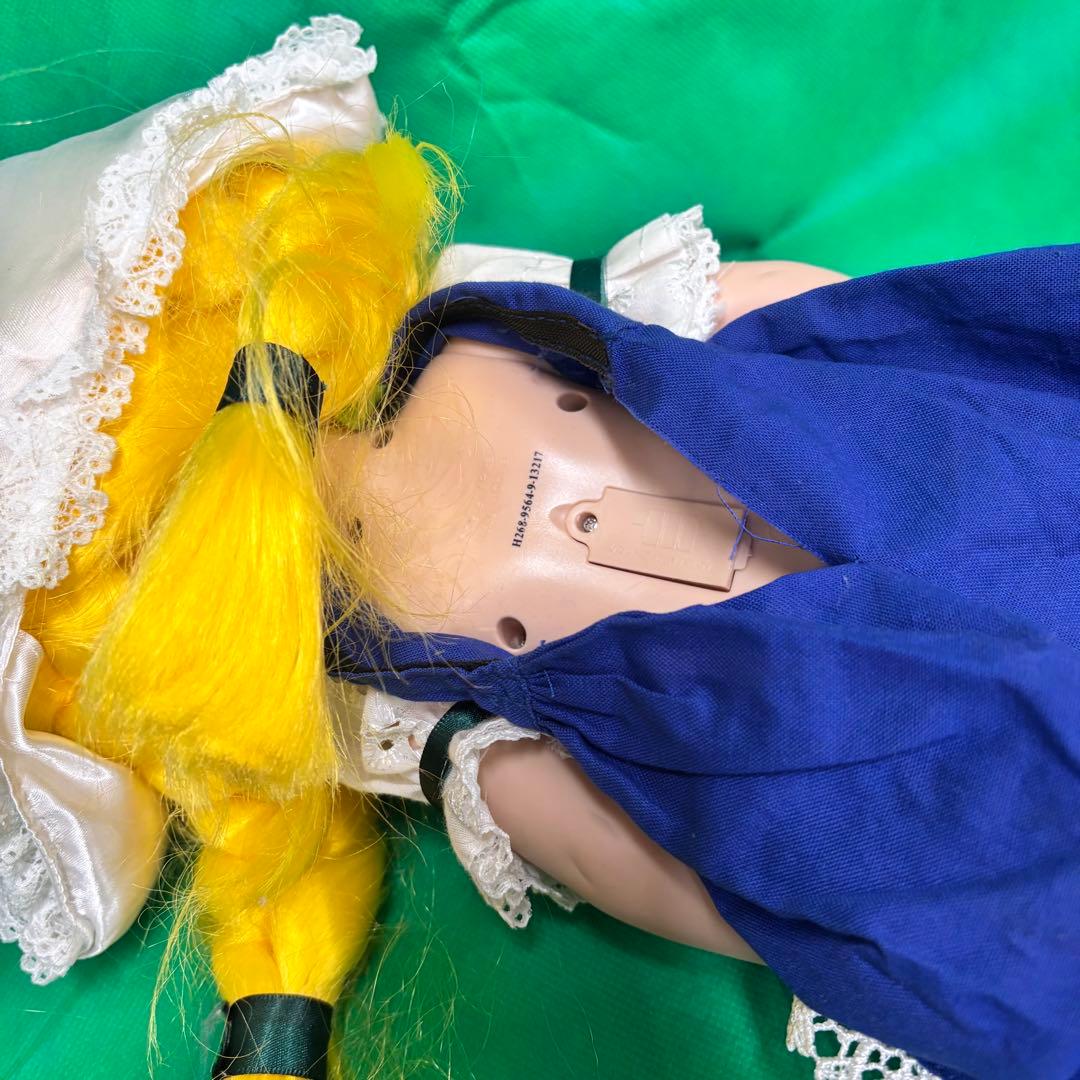 アトラクション　イッツアスモールワールド ドール ディズニー 人形　オランダ