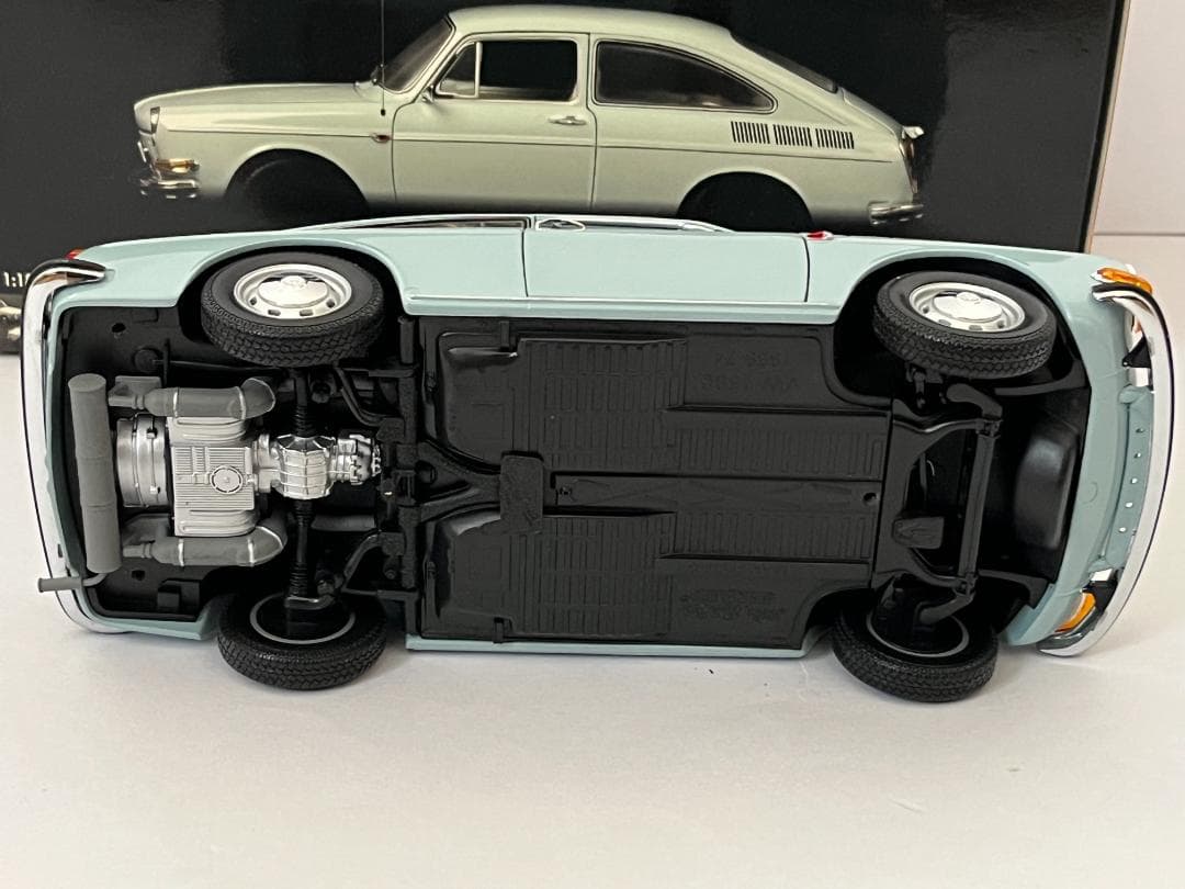 ミニチャンプス PMA 1/18 VW1600 TL 1970 ライトブルー美品