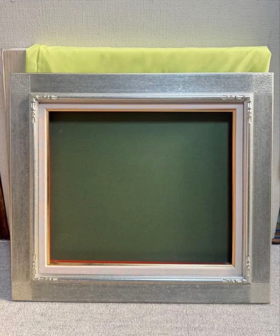 F8サイズ　平桃角紋(銀)シルバー装飾額縁 ほぼ未使用美品　1/9 送料込み