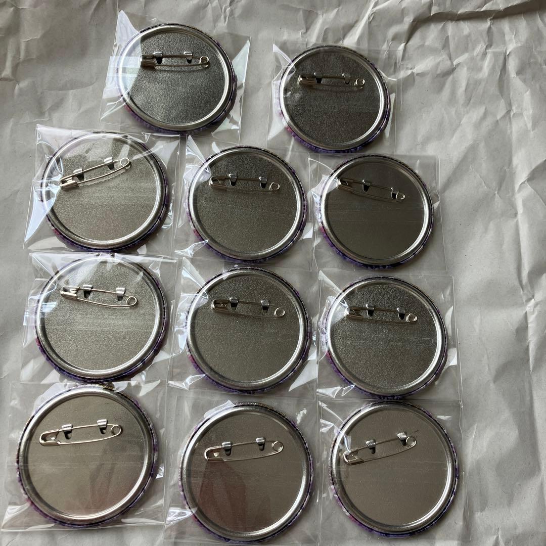 プロセカ　宵崎奏　グリッター缶バッジ