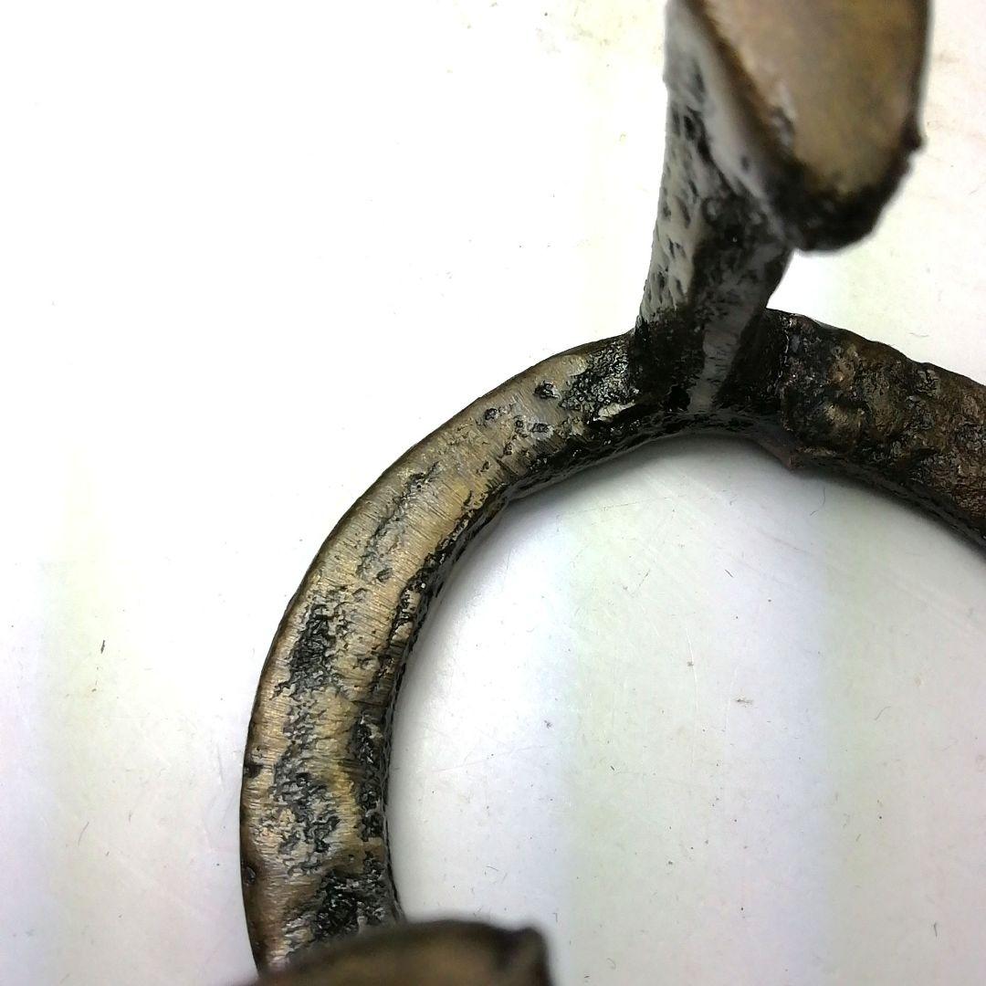 Ｓ７９５　蓋置　『唐銅　五徳』『金谷浄雲作』　共箱　茶道具