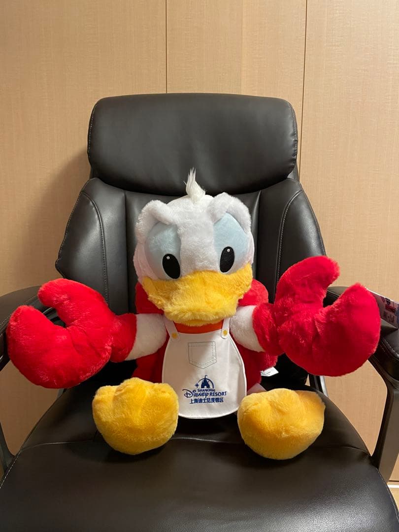上海ディズニーランド　蟹座　ドナルド　ビッグサイズ　ぬいぐるみ