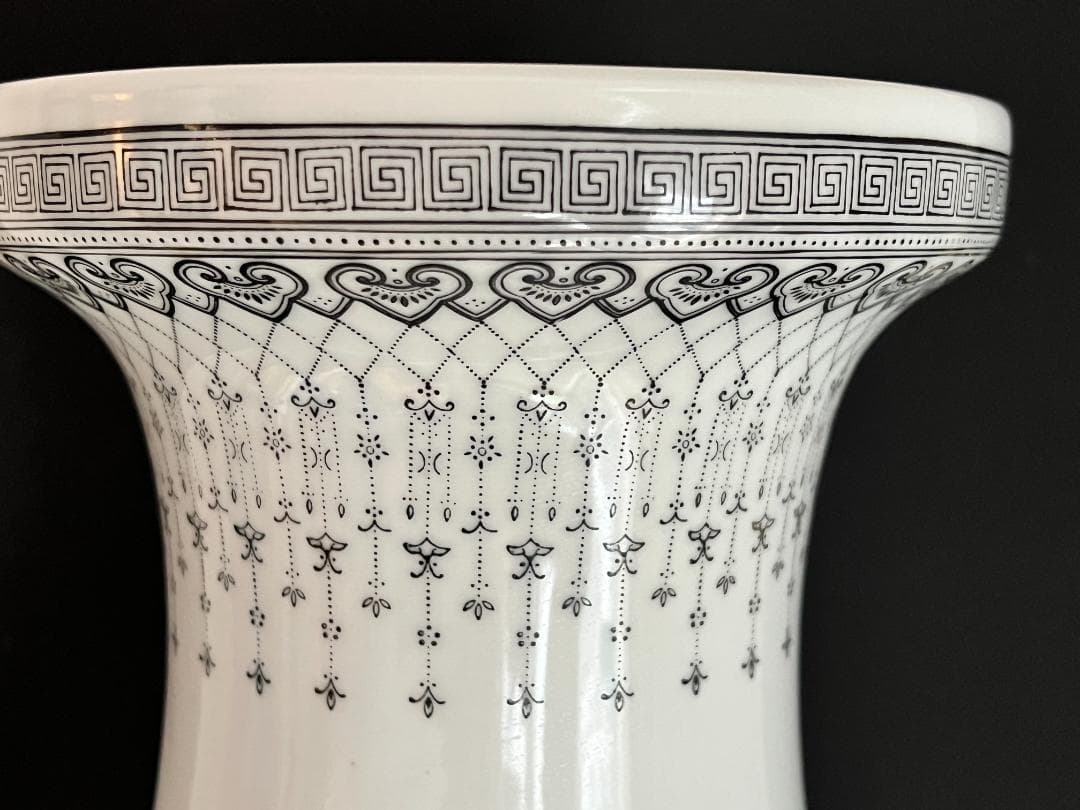 【海】粉彩 孔雀牡丹文 大型花瓶 中国景徳鎮製　高さ６２cm 花入 花器 花瓶