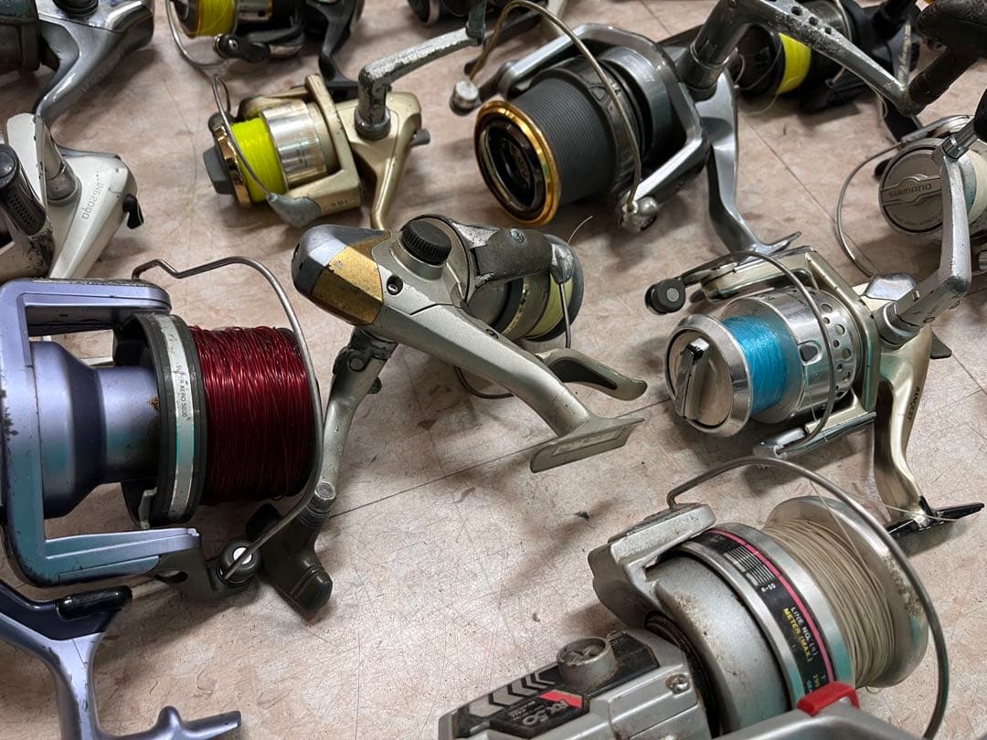 27個ジャンクリール　SHIMANO DAIWA などまとめ売り