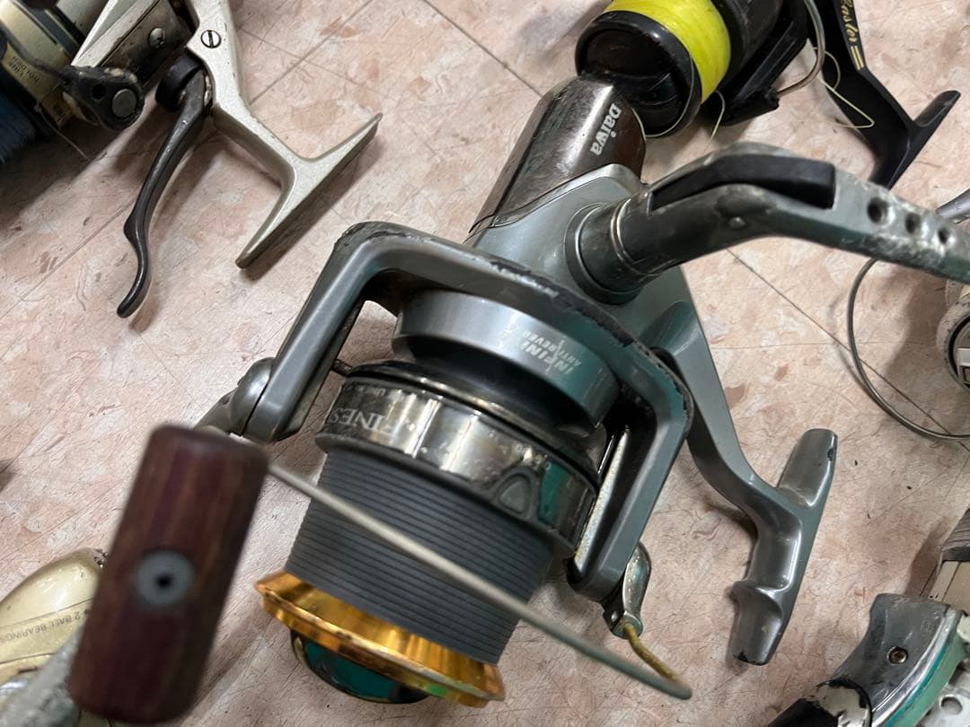 27個ジャンクリール　SHIMANO DAIWA などまとめ売り