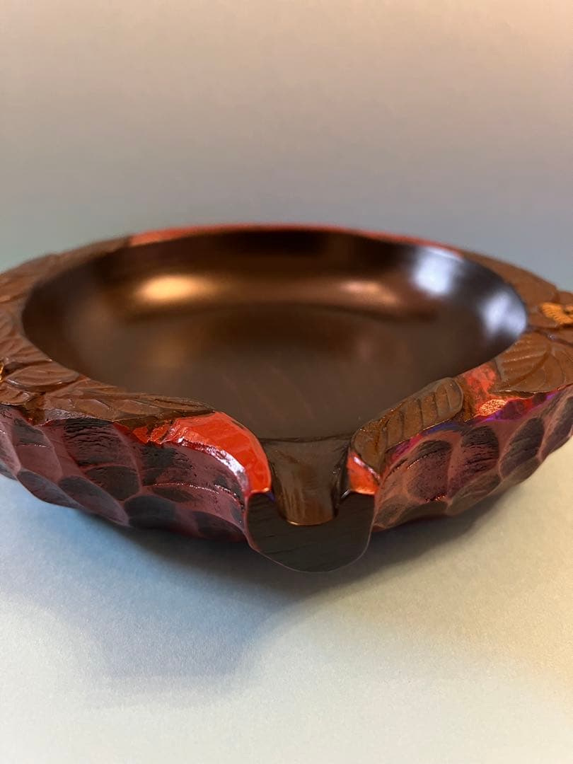 川添日記　片口小皿　草木彫漆器