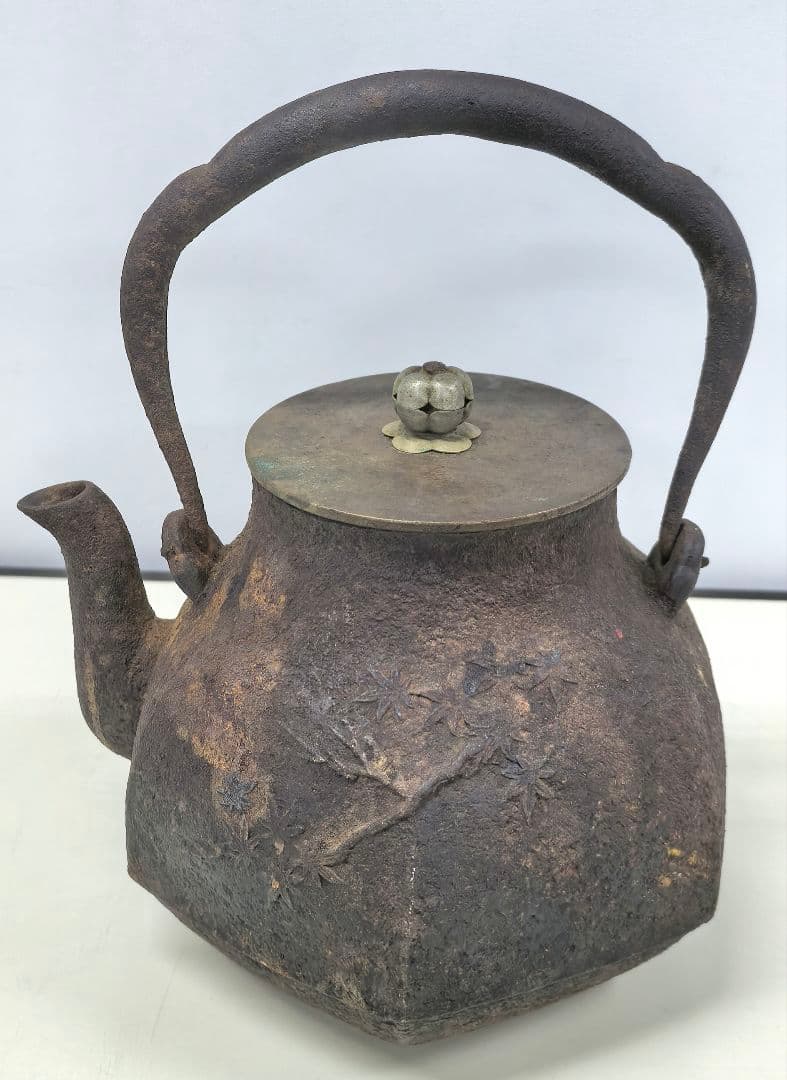 龍文堂鉄瓶　龍文堂造 六角 紅葉 桃 小鳥模様 アンティーク 希少 現状 中古