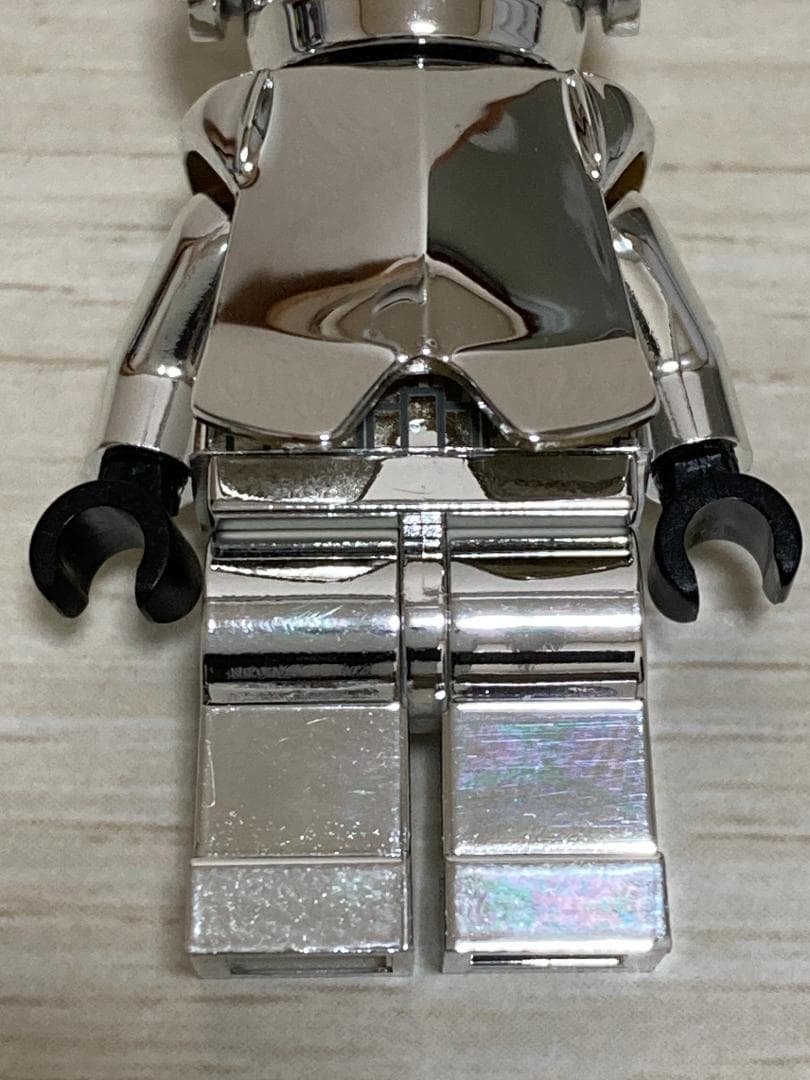 【コンパクト送料無料・匿名配送】ミニフィギュア　銀色の騎士　その3