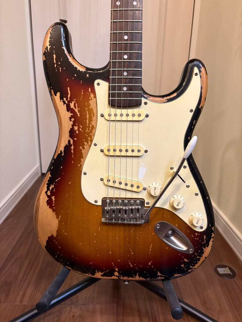 レリック加工 ストラトキャスター・タイプ　サンバースト