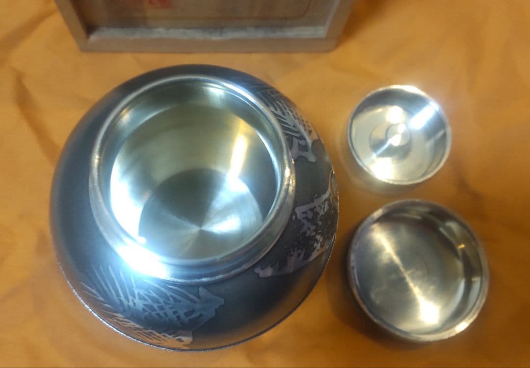極美品 錫半 松竹梅 茶壺 /Suzuhan Pewter Tea Caddy