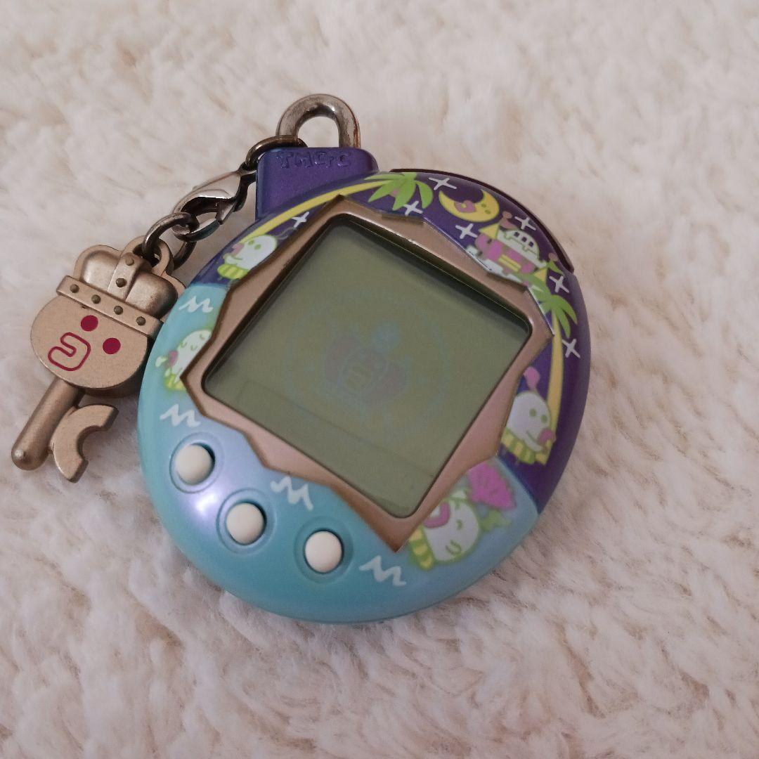 【希少】夢のロイヤルふぁみりー たまごっちプラス ロイヤルビーチ