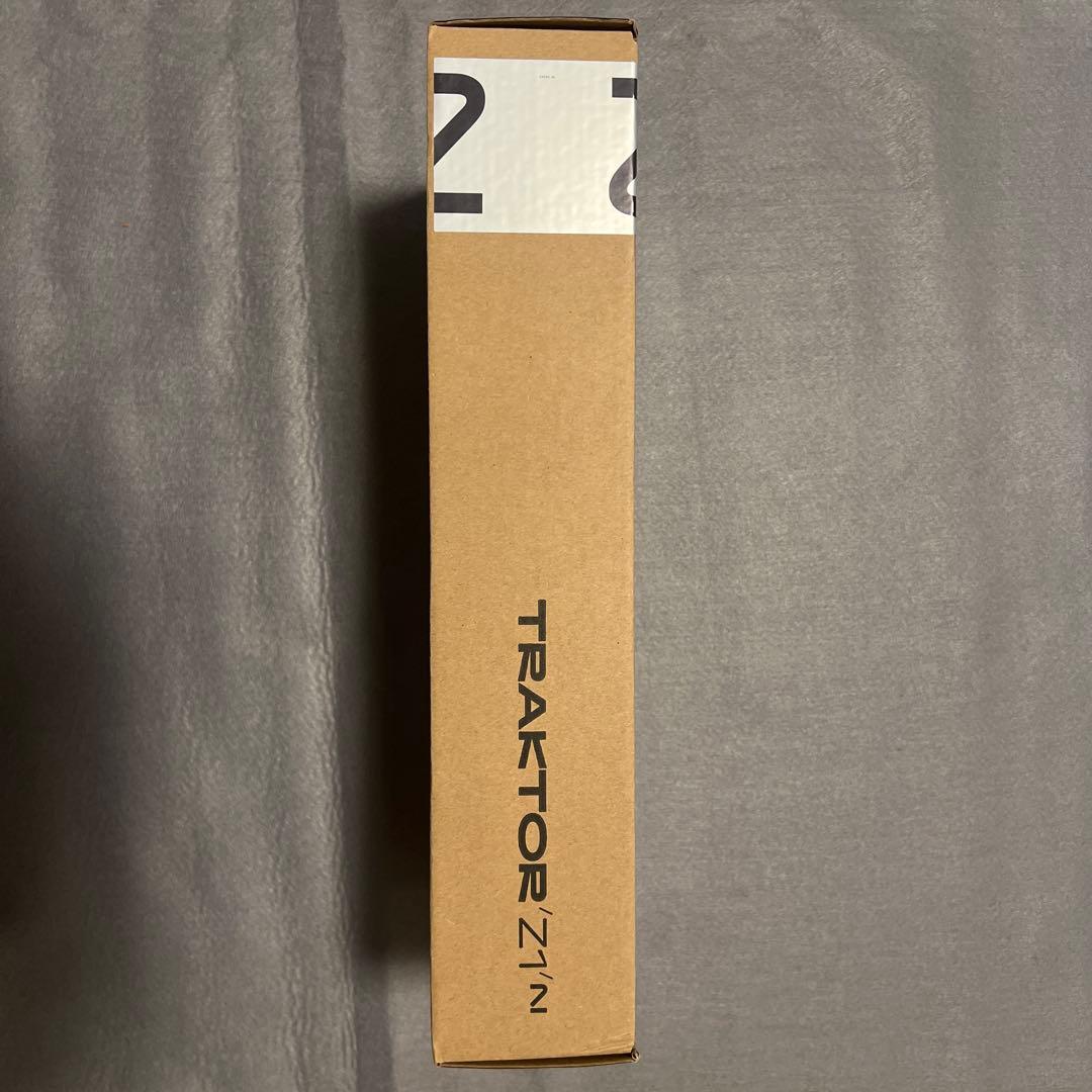 DJ機材 Native Instruments TRAKTOR Z1 MK2