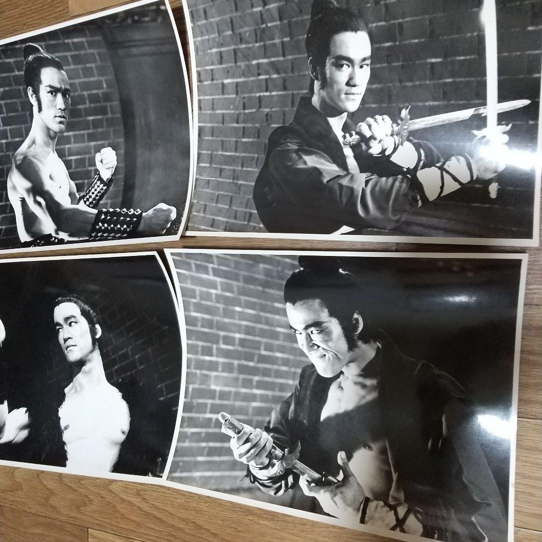ブルース・リー生と死のゴールデンハーベストが出したスチール写真12枚と封筒‼️
