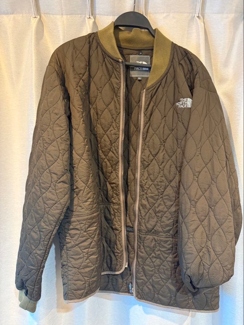 THE NORTH FACE フード付きウェア 木の模様