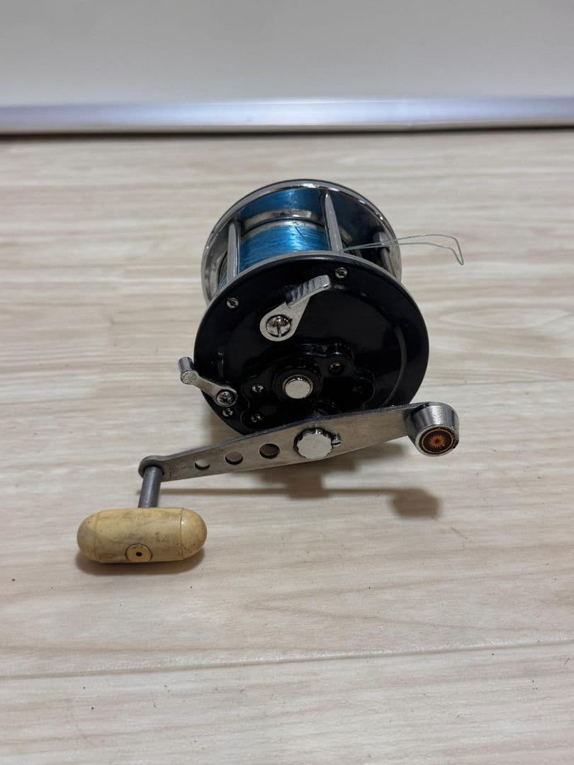 Ocean Star 600 ベイトリール