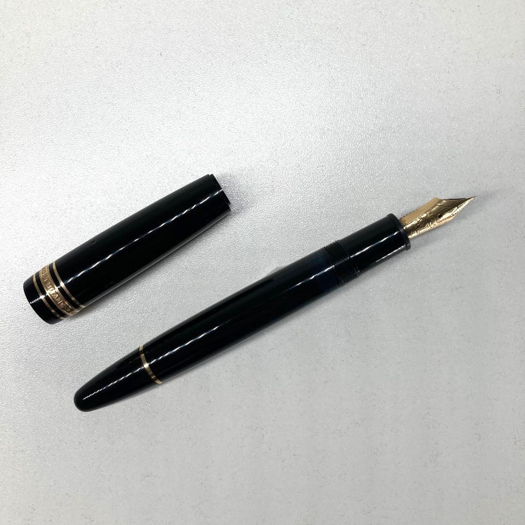 MONTBLANC　万年筆　MEISTERSTUCK 　ペン先14C　ブラック