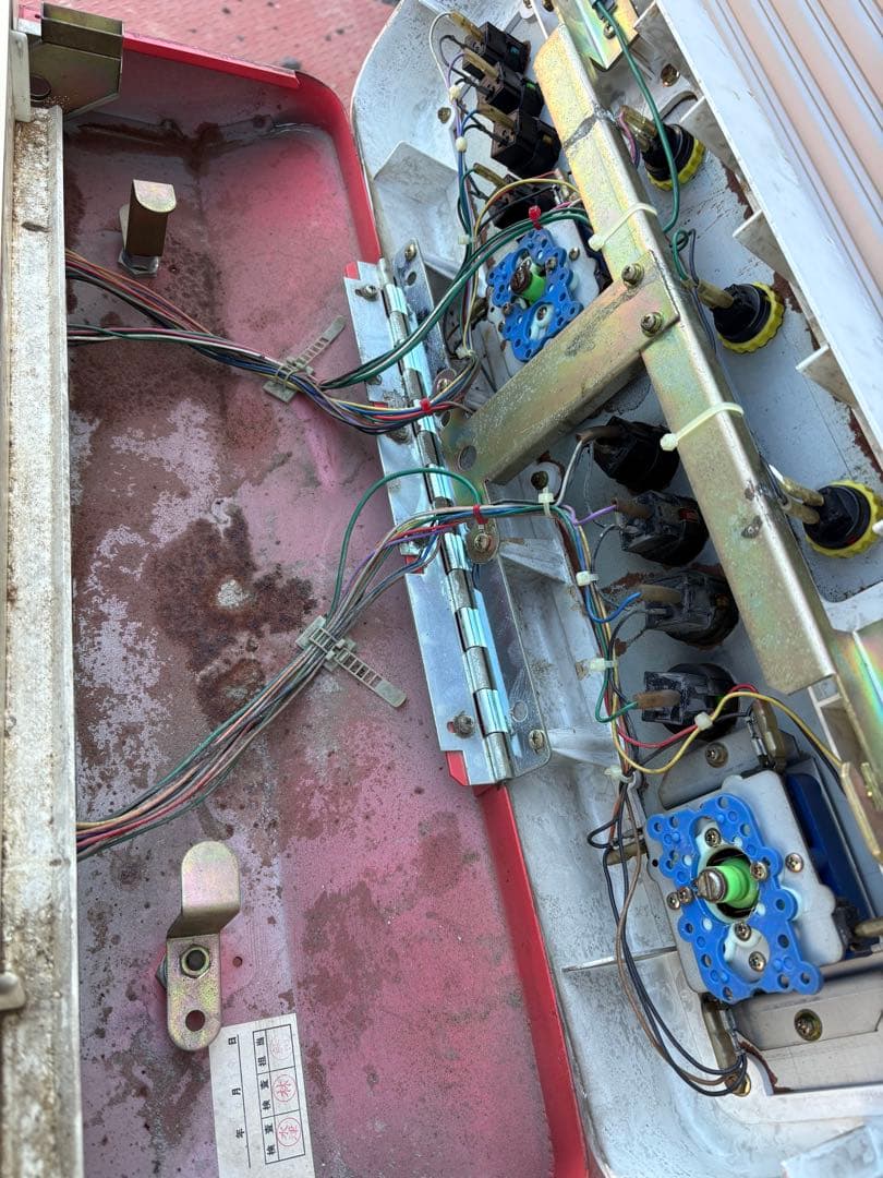 NEO-GEO ネオジオ(MVS) 筐体NEO25鍵無し ソフト4本付