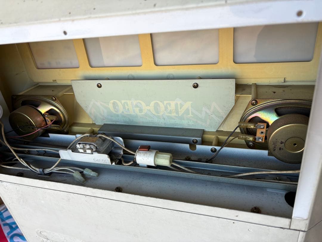 NEO-GEO ネオジオ(MVS) 筐体NEO25鍵無し ソフト4本付