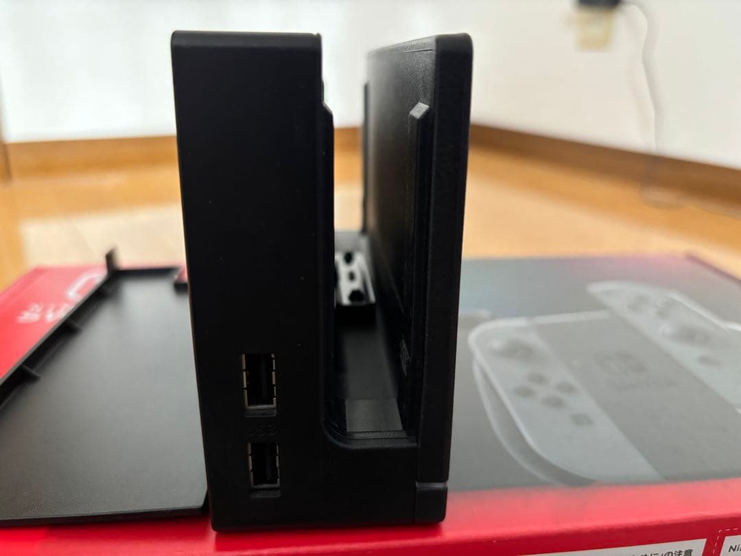 美品Nintendo Switch 本体 グレー Joy-Con付き