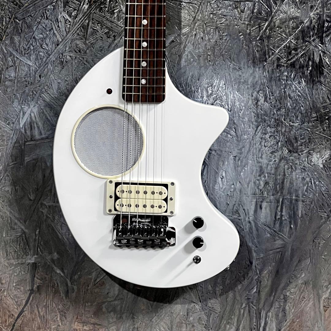 フェルナンデス ZO-3芸達者 アンプ内蔵 ホワイト 管AN