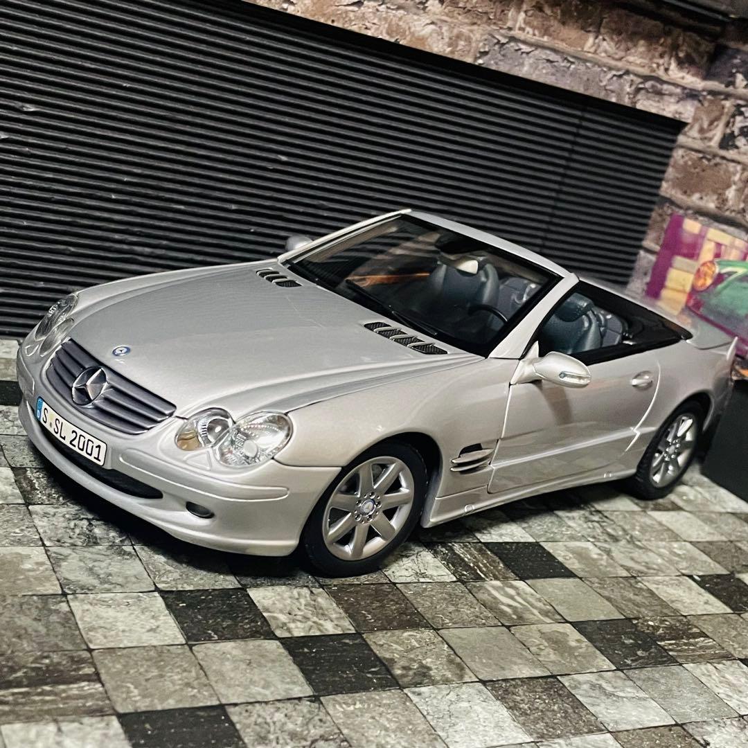 ディーラー特注 1/18 PMA メルセデス・ベンツ SL500 (R230)