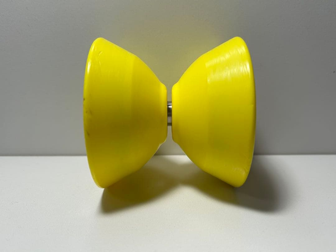 C3ヨーヨーデザイン フローレス(イエロー/ブルーリム)