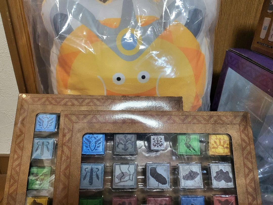 【一番くじ - ラストワン + A・B・D・E 賞 + おまけ】新品・未開封 !