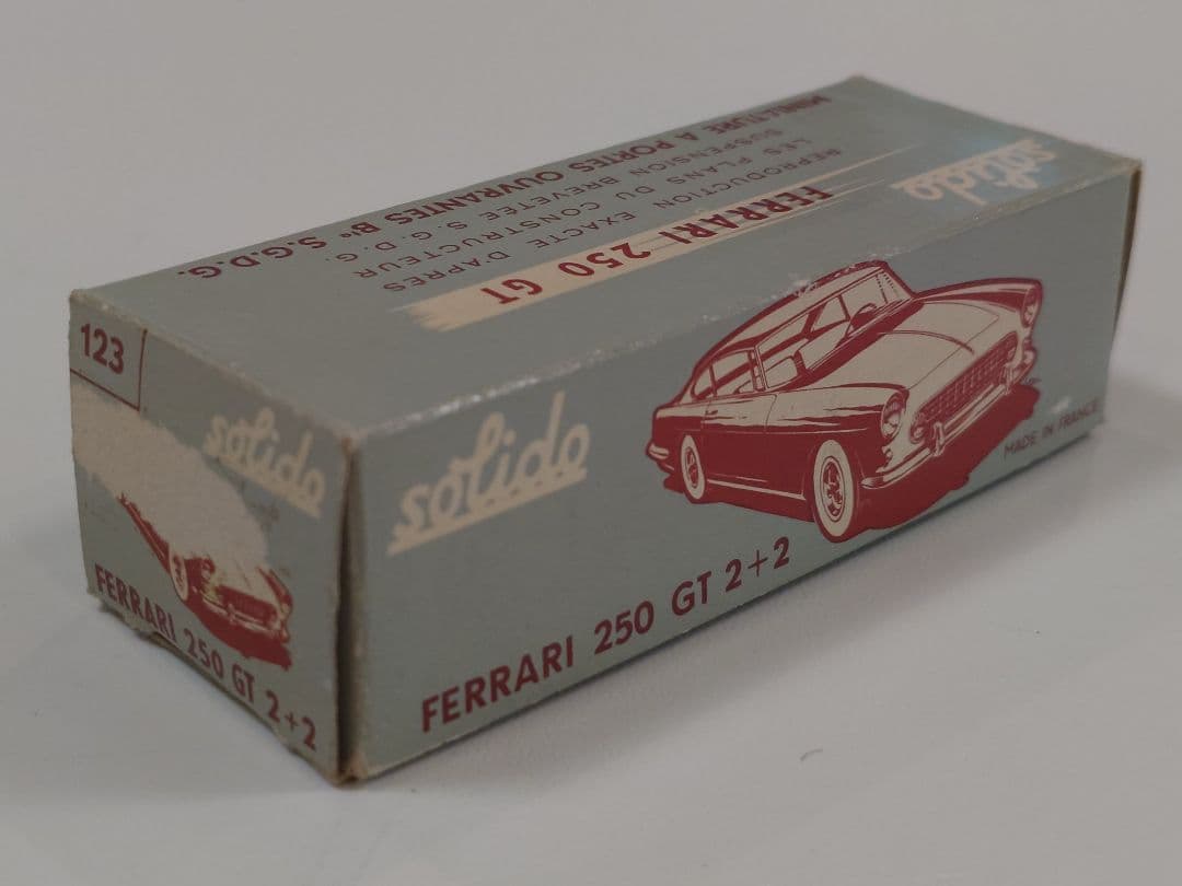 ミニカー SOLIDO REF 123 FERRARI 250GT 2+2