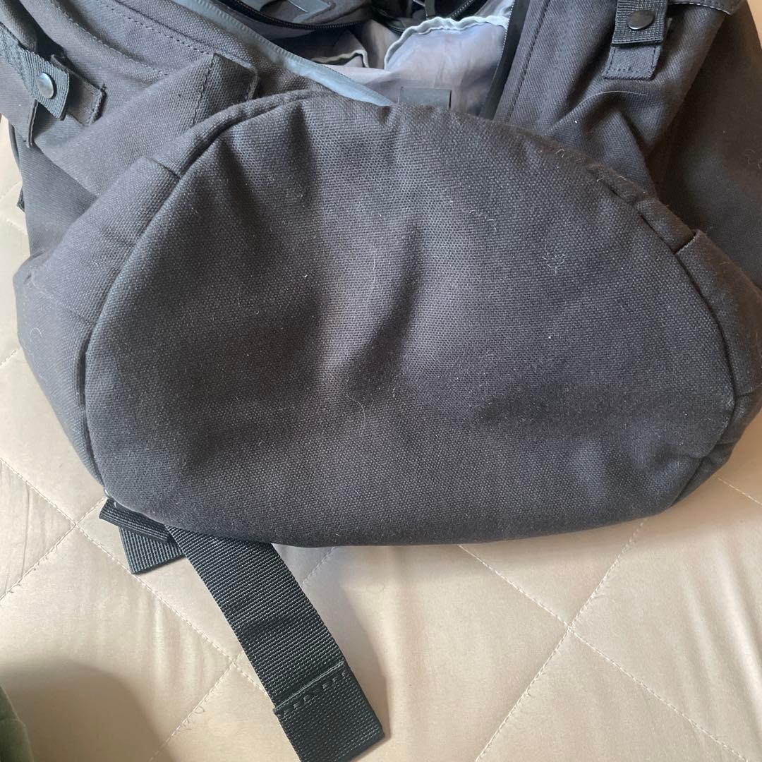 Under Armour ブラックバックパック IRON PARADISE