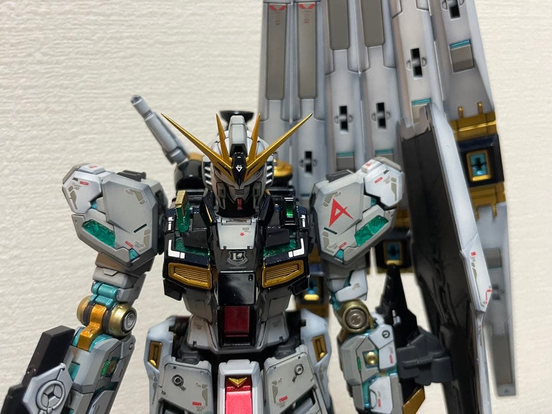 RG νガンダム 1/144 デストロイモード　ニューガンダム