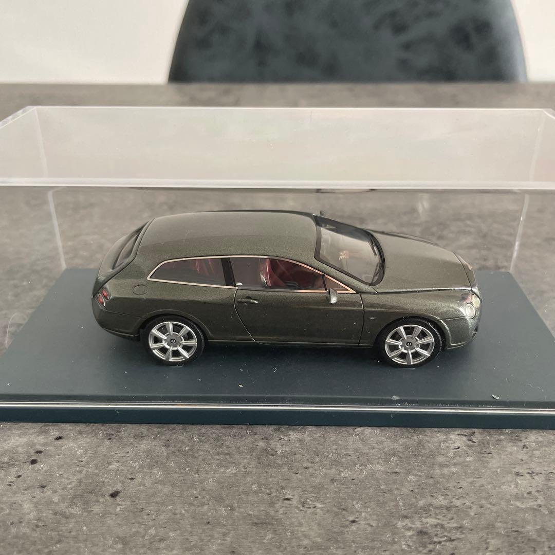 ベントレー コンチネンタル フライング スター ミニカー1/43 Bentley