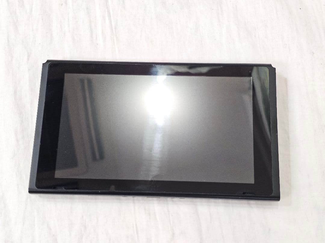 （未対策機「２０１８年式」）Nintendo Switch本体のみ