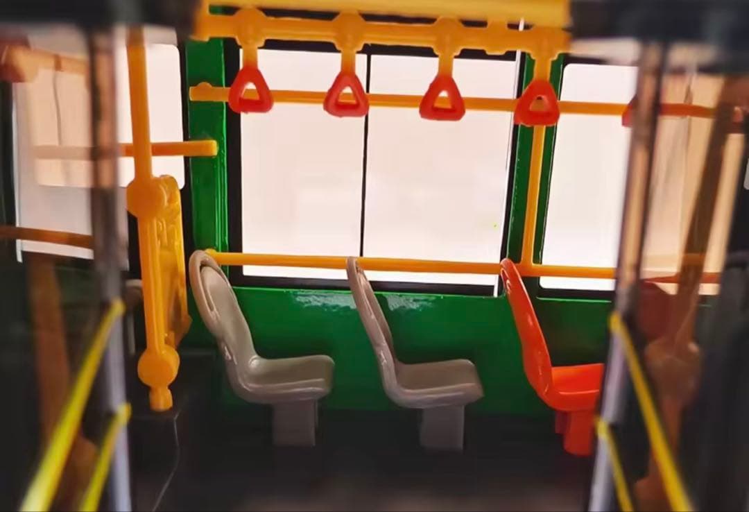 1/42厦門Jinlu NAV2純電気バスモデルJinlongのオリジナル