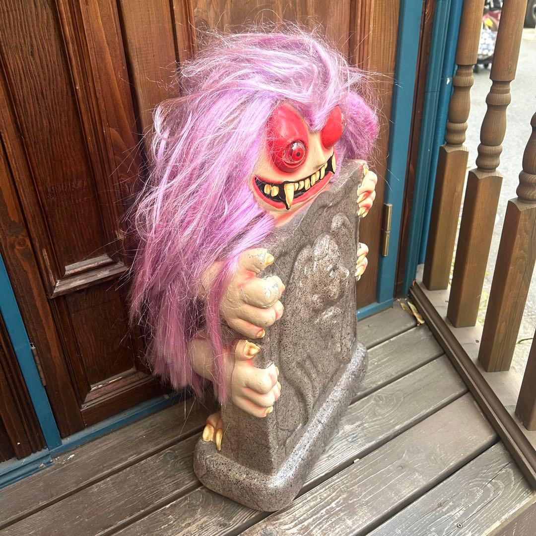 Tombstone Gremlin (B) / 墓石 グレムリン