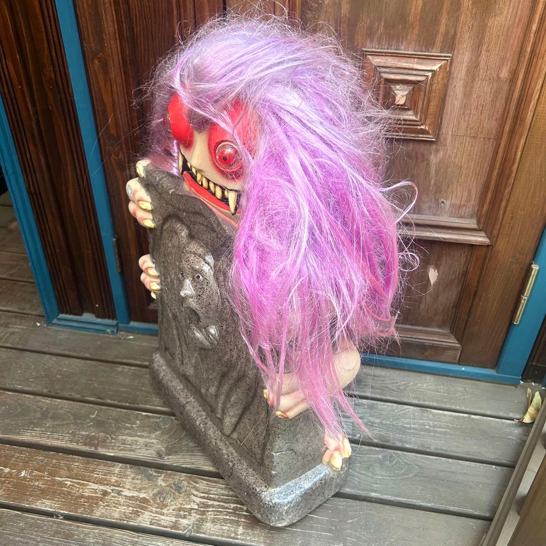 Tombstone Gremlin (B) / 墓石 グレムリン