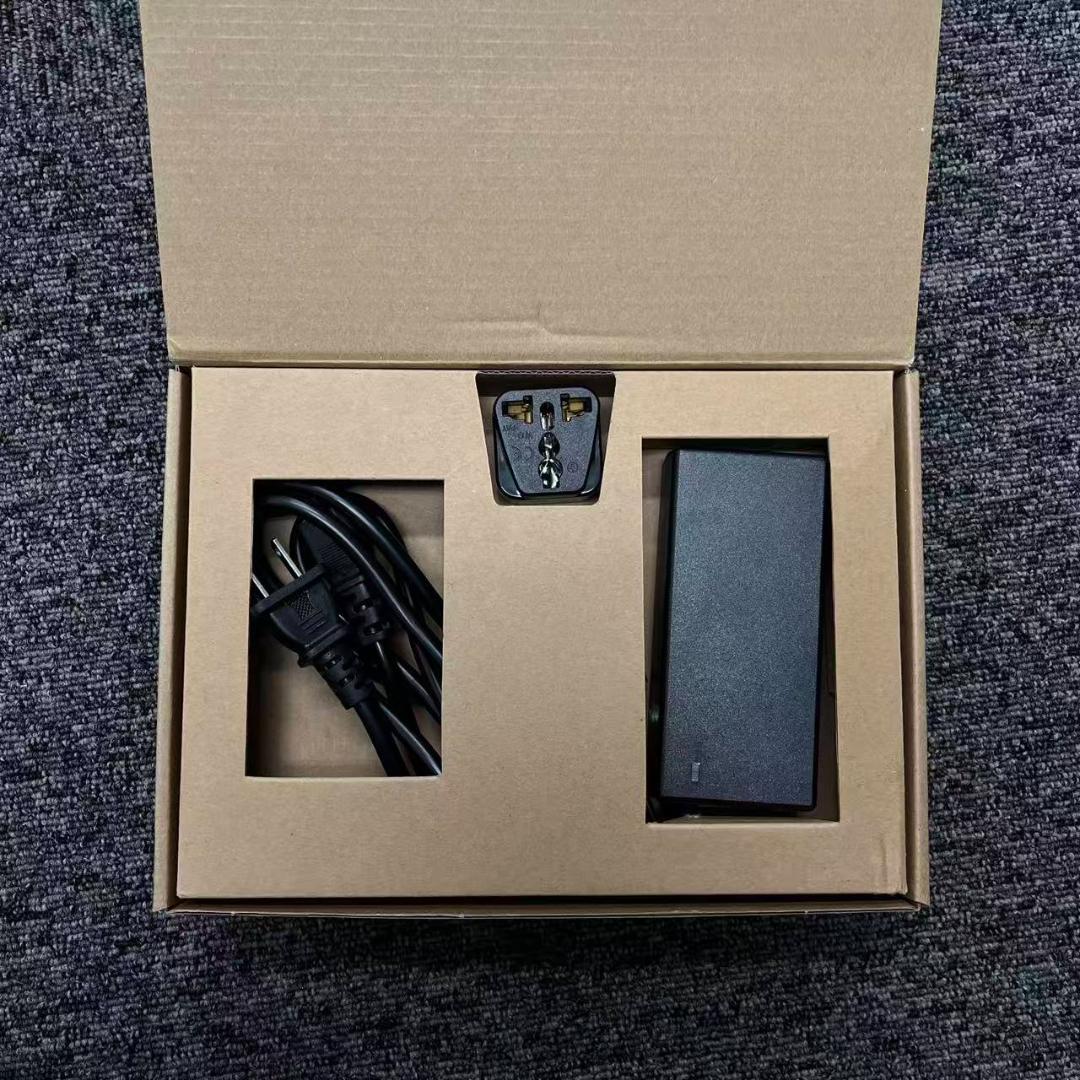 お洒落　ポータブルAC電源 24000mAh 急充 防災・アウトドア LED付き