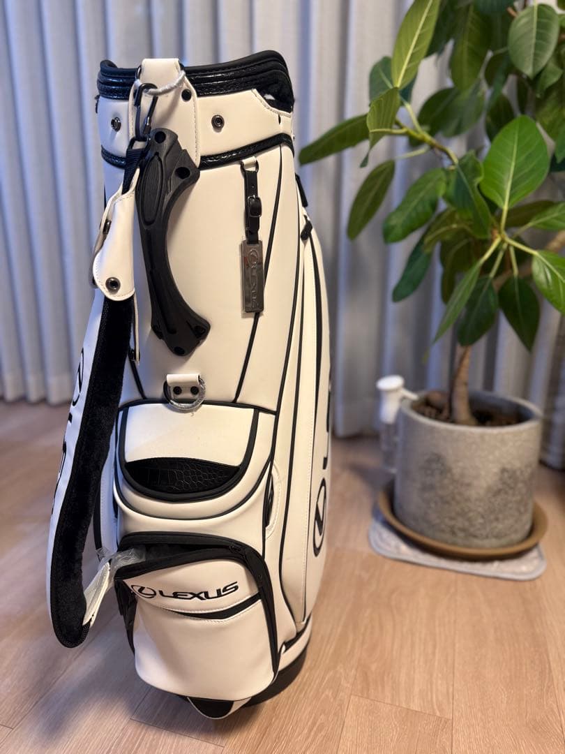 Lexus ゴルフバッグ ホワイト