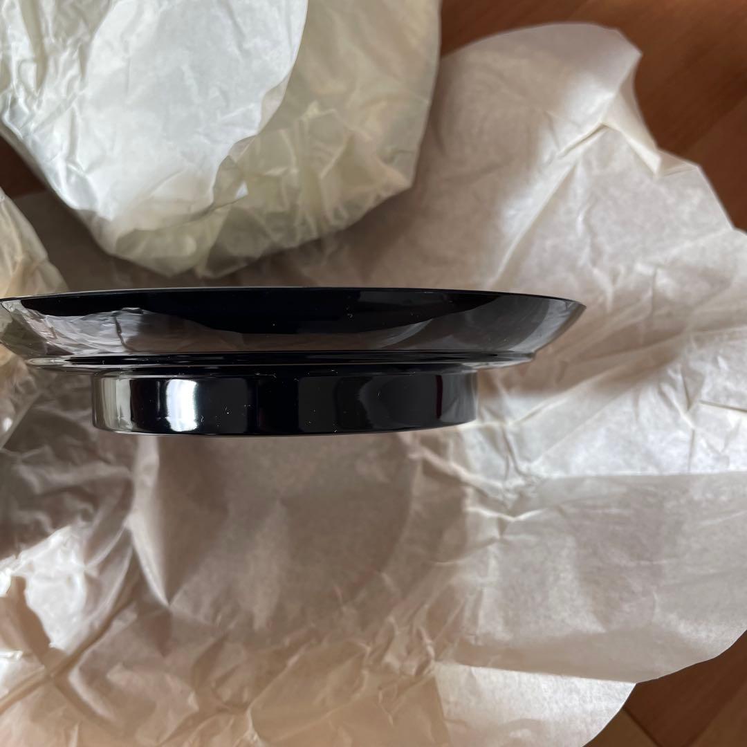 新品未使用　山本寛斎デザインkansai 花モチーフ 黒色平皿 箱付き